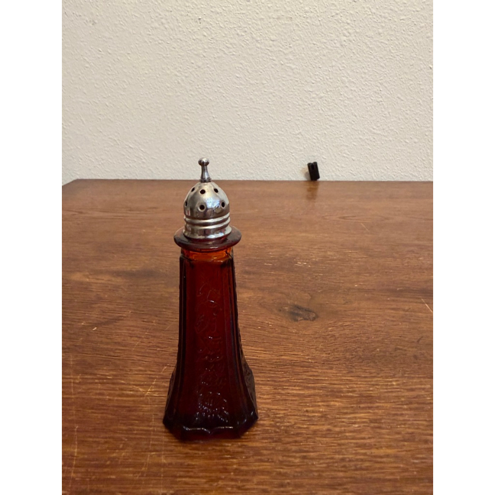 Vintage Amber Glass Shaker w/ Metal Top – Salt Pepper – Antique Kitchenware